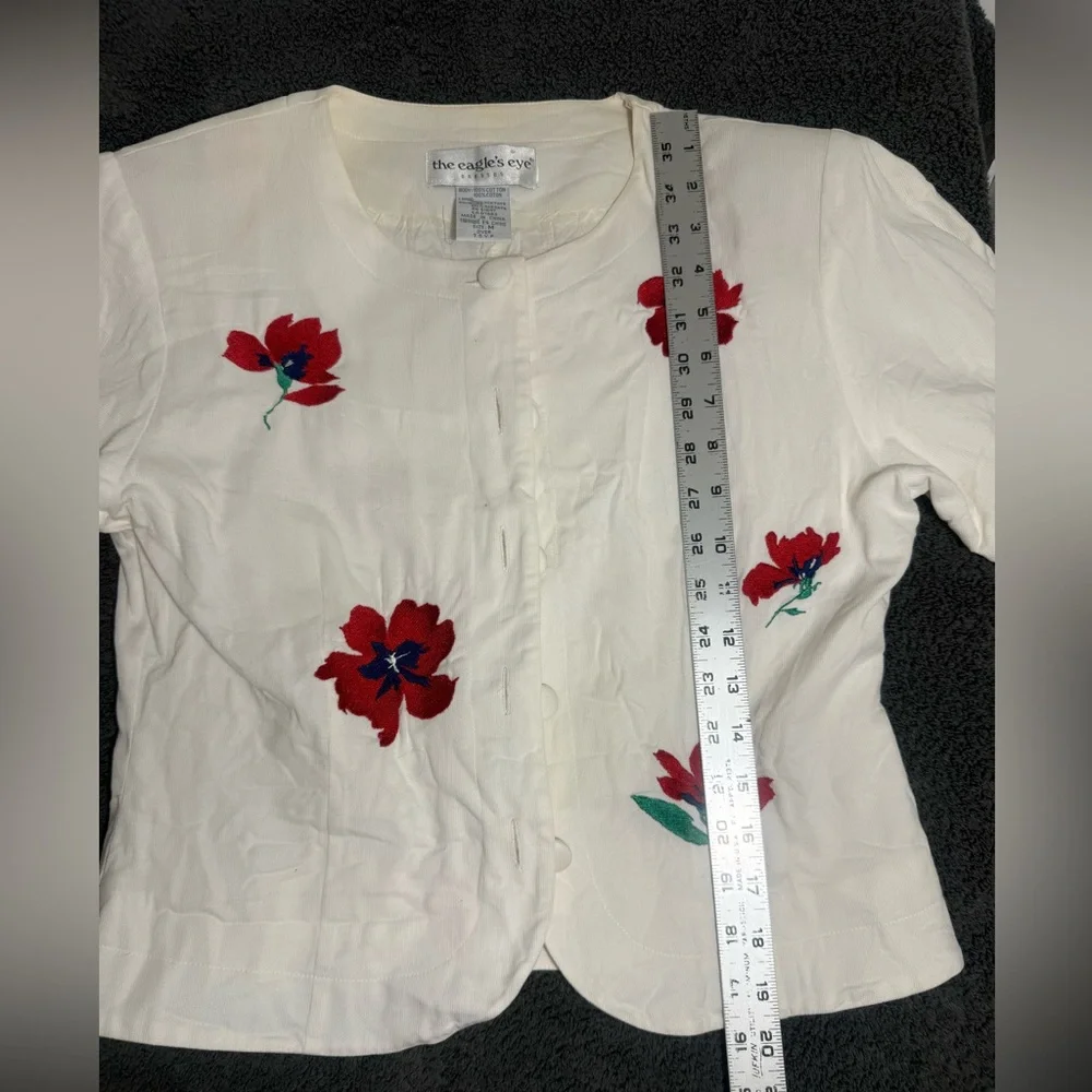 Vintage White Floral Button-Up Blouse - Picture 7 of 7